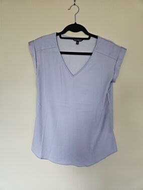 Express Lavender Cap-Sleeve V-Neck Blouse